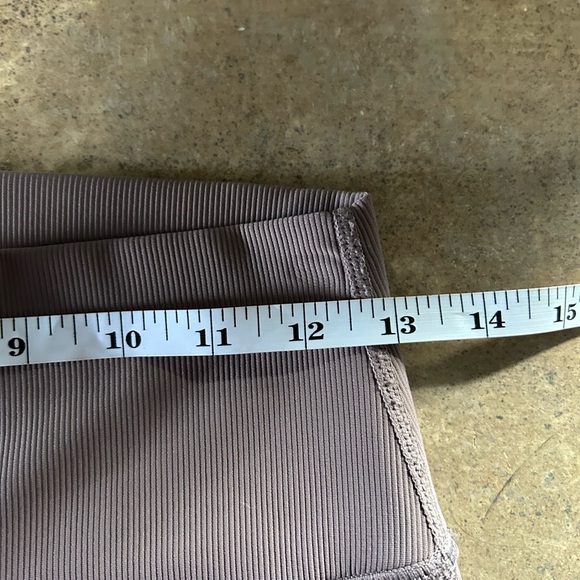 Wilo the Label leggings - mauve/purple colorblock ribbed high waisted 7/8 length - Picture 9 of 10